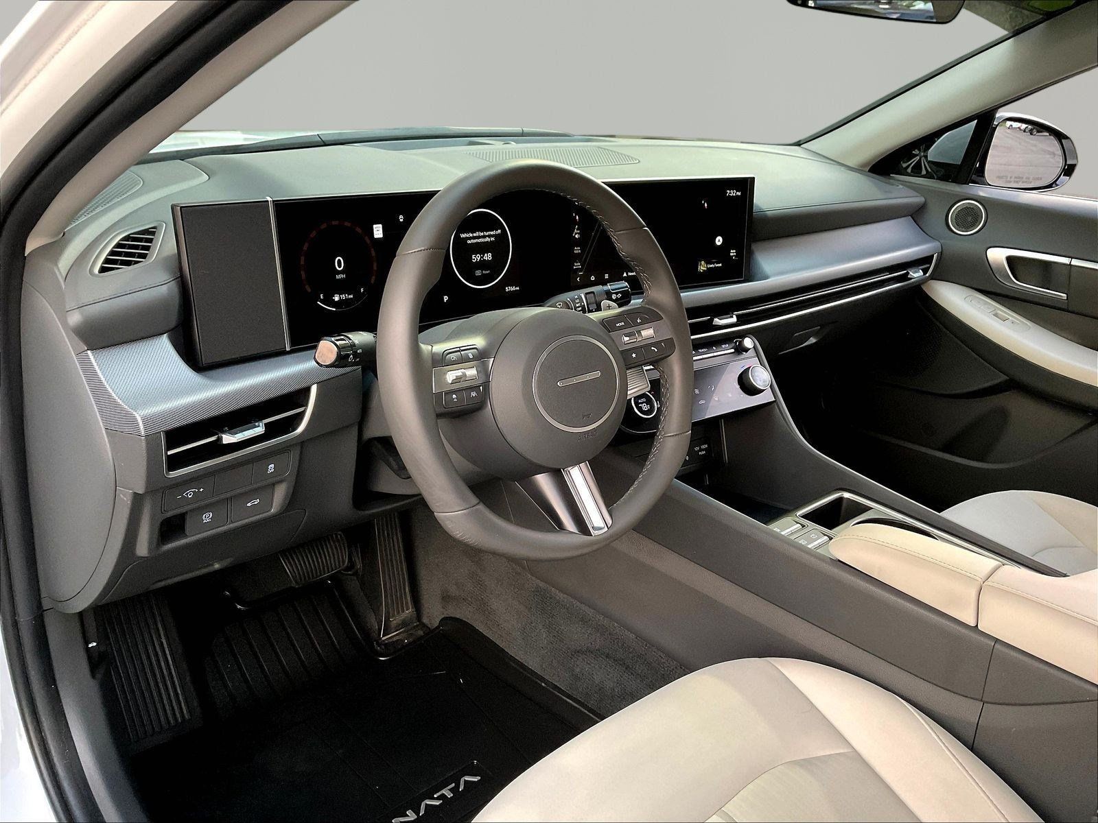Used 2024 Hyundai Sonata SEL w/ Convenience Package FWD image 16
