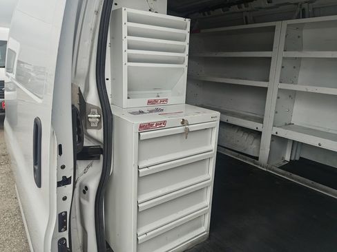 Used 2020 Chevrolet Express 3500 w/ Driver Convenience Package image 10