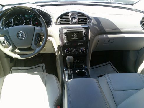 Used 2017 Buick Enclave Leather image 17