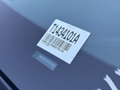 Used 2022 Kia Sorento SX w/ Panoramic Sunroof Package image 12