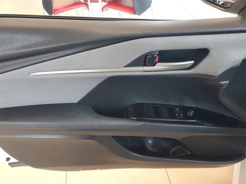 Used 2025 Toyota Camry LE w/ Convenience Package image 17