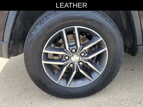 Used 2018 Jeep Grand Cherokee Limited image 5