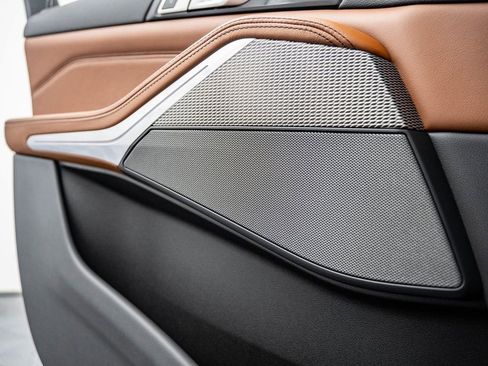 Used 2023 BMW X5 M50i w/ Executive Package image 14