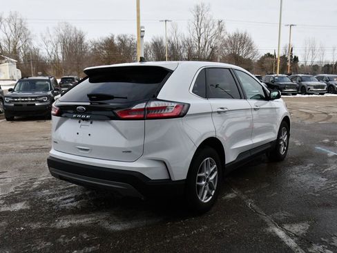 Used 2024 Ford Edge SEL w/ Convenience Package image 6