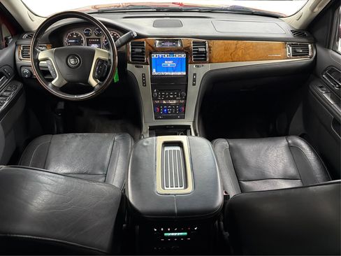 Used 2012 Cadillac Escalade Platinum image 22