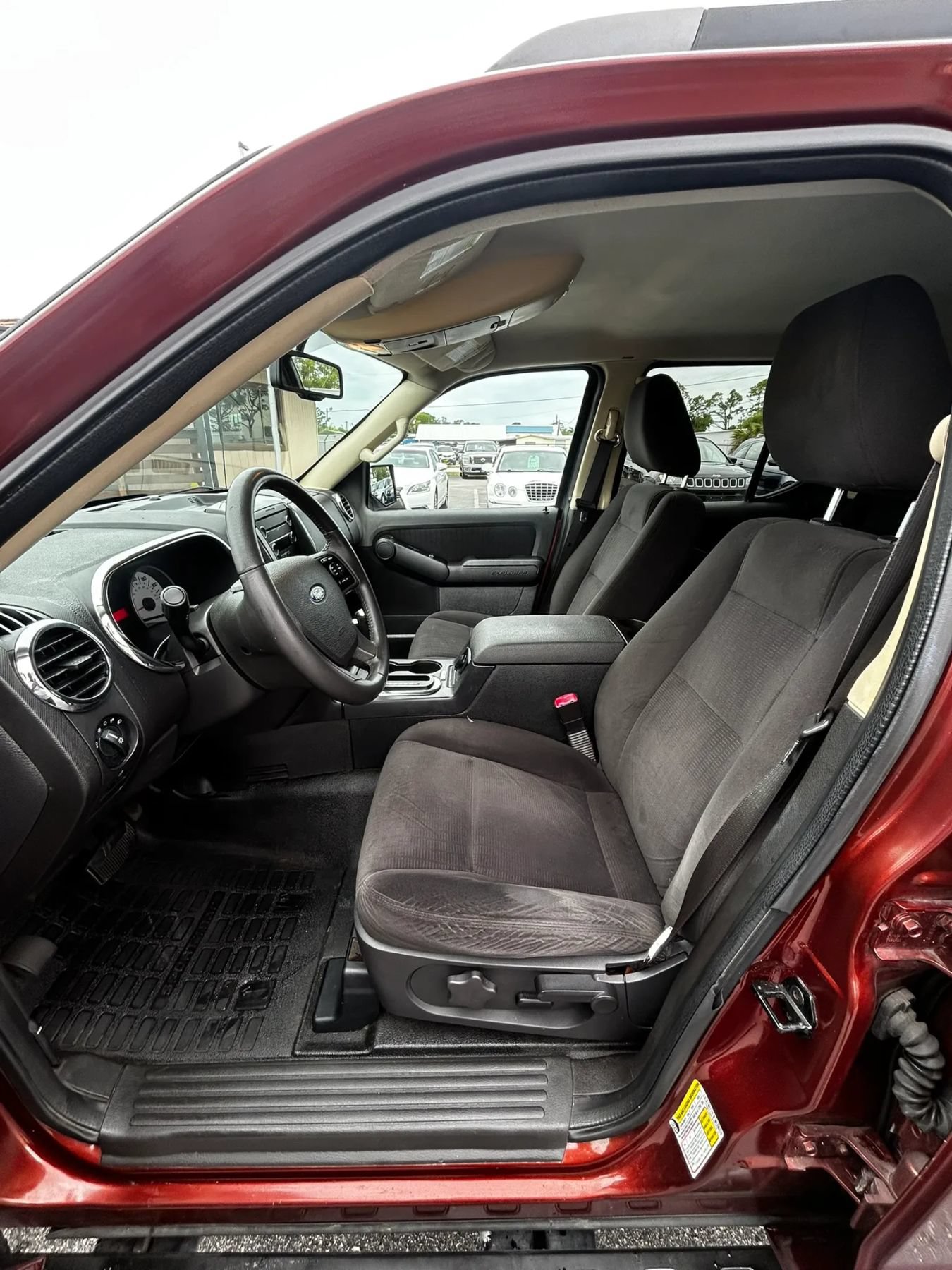 Used 2010 Ford Explorer Sport Trac XLT RWD image 23
