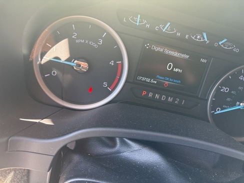 Used 2019 Ford F250 XLT w/ XLT Premium Package image 13