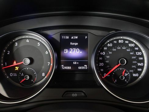 Used 2018 Volkswagen Atlas Launch Edition image 37