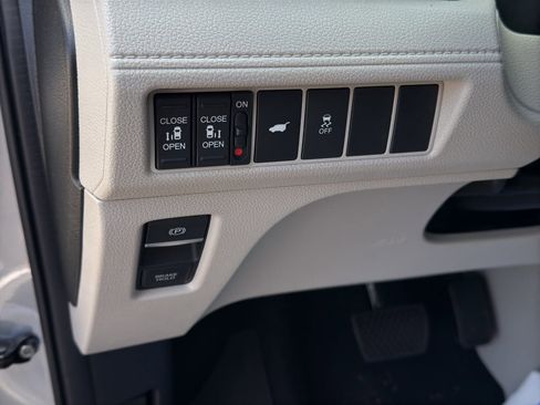 New 2026 Honda Odyssey EX-L image 11