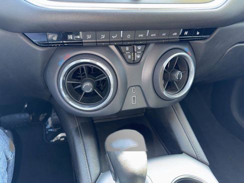 Used 2021 Chevrolet Blazer LT image 12