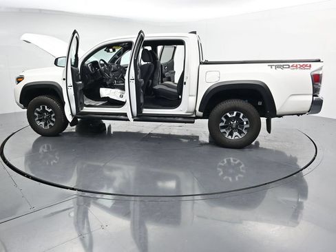 Used 2023 Toyota Tacoma TRD Off-Road AWD/4WD image 42