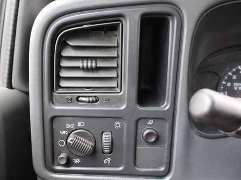 Used 2006 GMC Sierra 2500 W/T RWD image 27