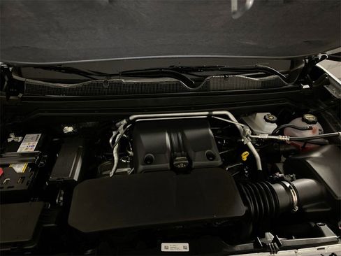 Used 2025 GMC Canyon Elevation w/ Convenience Package image 24