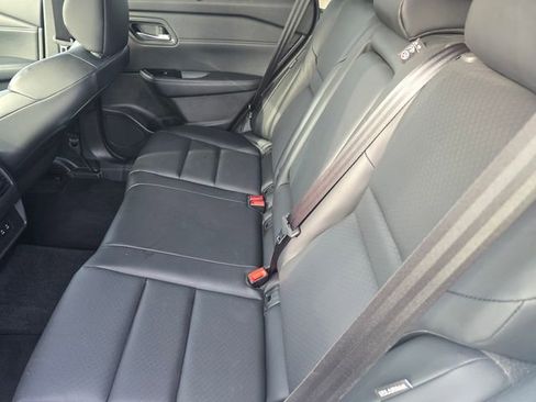 Used 2024 Nissan Rogue SV w/ SV Premium Package FWD image 12