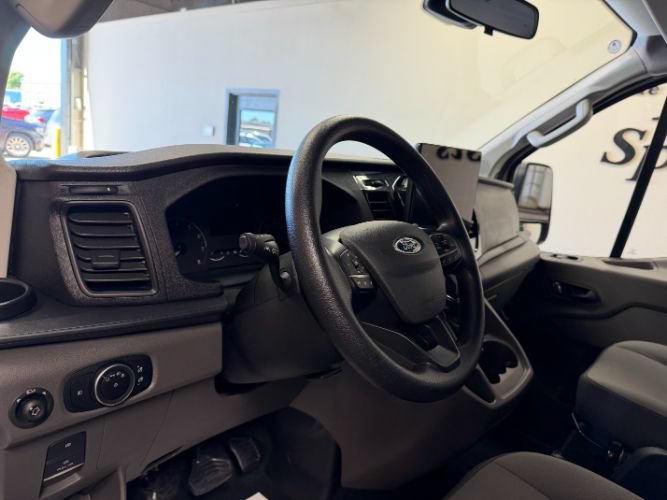 Used 2025 Ford Transit 350 XLT RWD image 13