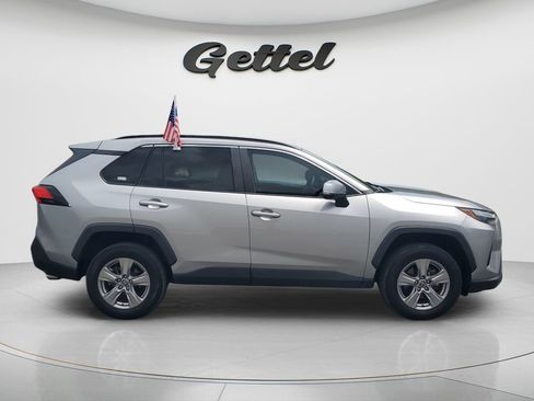Used 2023 Toyota RAV4 XLE w/ Convenience Package FWD image 4