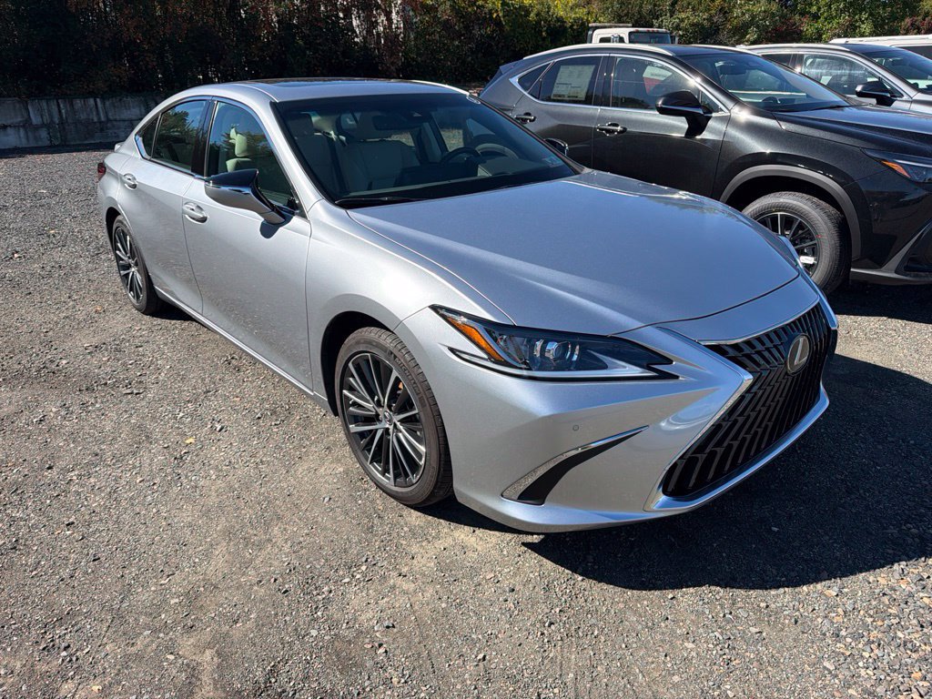 Used 2025 Lexus ES 300h w/ Premium Package FWD image 3