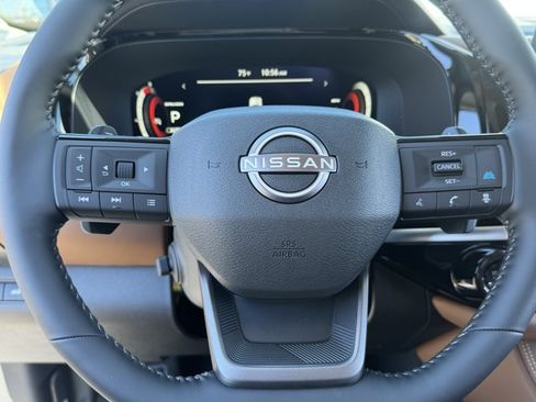 New 2026 Nissan Pathfinder Platinum AWD/4WD image 8