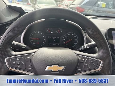 Used 2025 Chevrolet Malibu LT FWD image 29
