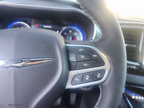 New 2026 Chrysler Voyager LX image 13