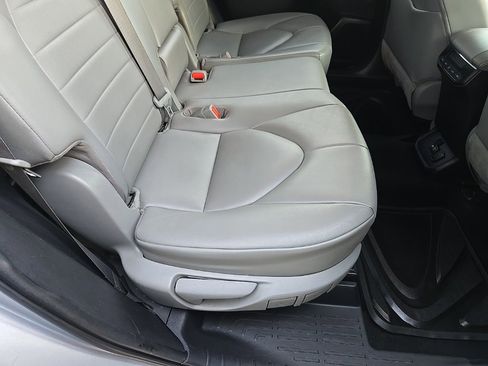 Used 2021 Toyota Highlander XLE image 94