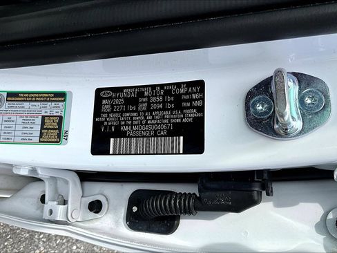 Used 2023 Hyundai Santa Fe SEL w/ Premium Package FWD image 20