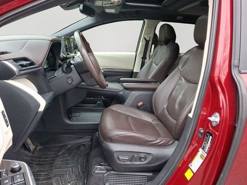 Used 2022 Toyota Sienna Platinum image 14