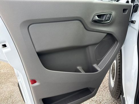 New 2026 Ford Transit 250 148 Medium Roof RWD image 18
