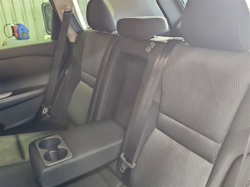 Used 2024 Nissan Rogue SV image 14