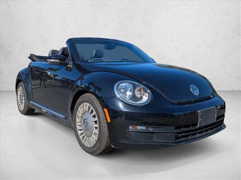 Used 2016 Volkswagen Beetle 1.8T S image 3