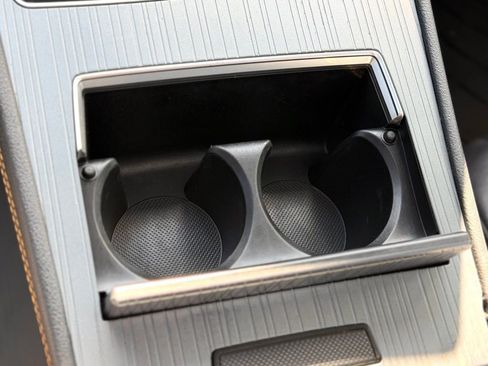 Used 2023 Toyota Sienna XLE Woodland Edition image 19