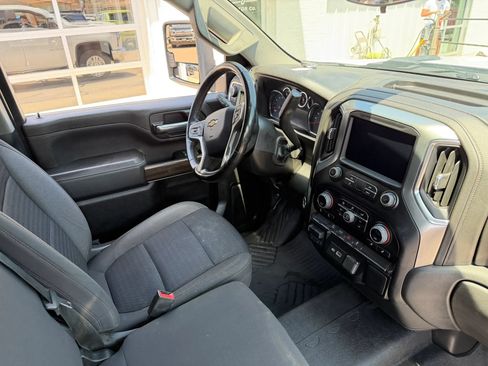Used 2023 Chevrolet Silverado 2500 LT w/ Convenience Package AWD/4WD image 15