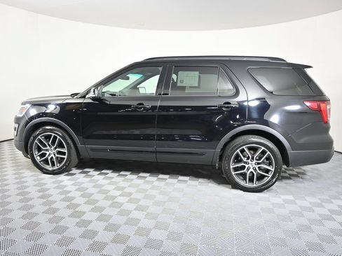 Used 2016 Ford Explorer Sport w/ Equipment Group 401A AWD/4WD image 3