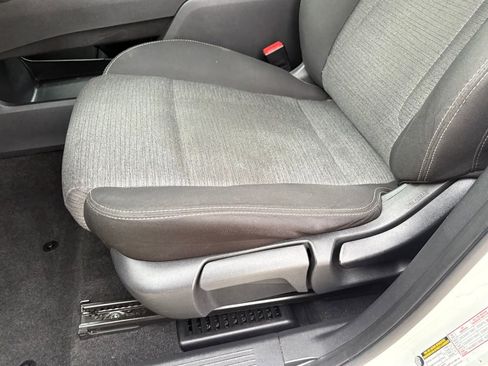 Certified 2022 Nissan Rogue S image 29