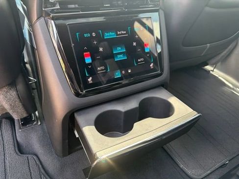 Certified 2025 Cadillac Escalade IQ Luxury 2 w/ LPO, Premium Carpet Package AWD/4WD image 28