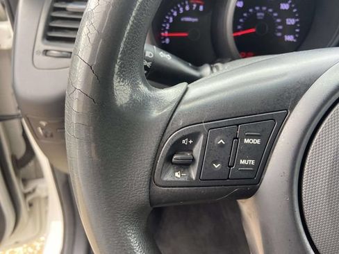 Used 2010 Kia Soul + w/ Audio Pkg FWD image 14