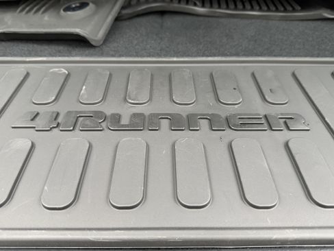 Certified 2025 Toyota 4Runner SR5 image 33