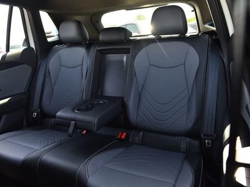 New 2026 Volkswagen Tiguan SE R-Line image 22