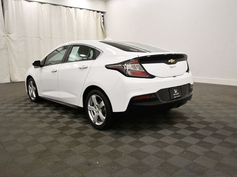 Used 2018 Chevrolet Volt LT FWD image 5