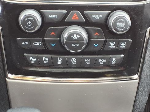 Used 2021 Jeep Grand Cherokee High Altitude AWD/4WD image 25