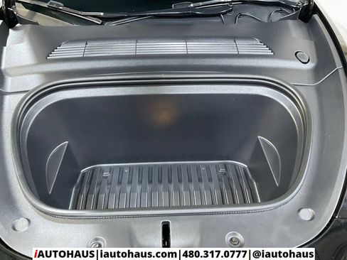 Used 2023 Tesla Model Y Performance AWD/4WD image 9