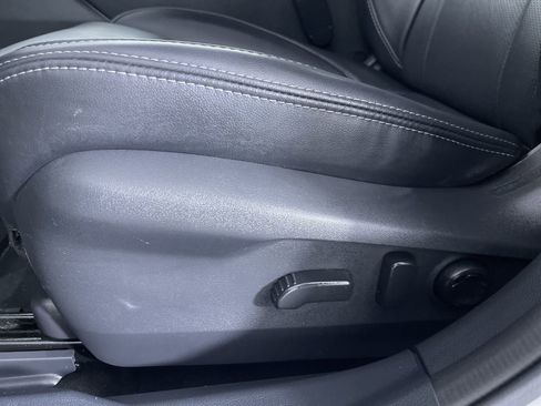 Used 2023 Subaru Outback Limited XT image 13