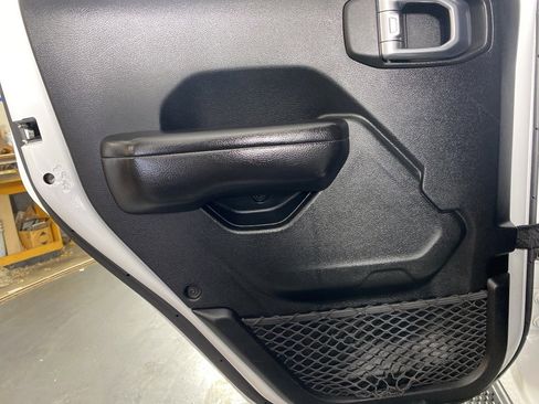 Used 2019 Jeep Wrangler Unlimited Sport S image 26