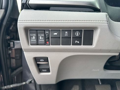 Used 2021 Honda Odyssey Touring image 20