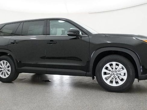 New 2026 Toyota Grand Highlander XLE image 28