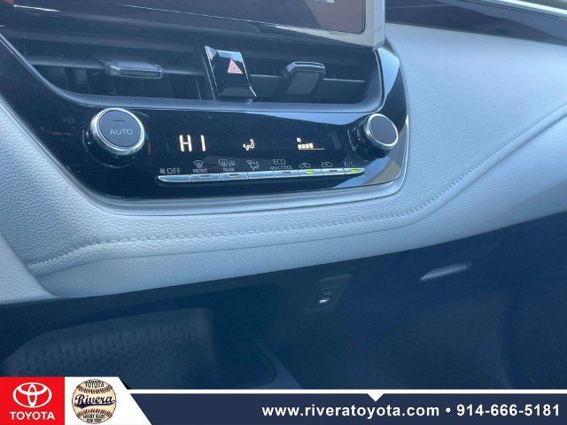 Used 2023 Toyota Corolla SE w/ Carpet Mat Package (TMS) FWD image 29