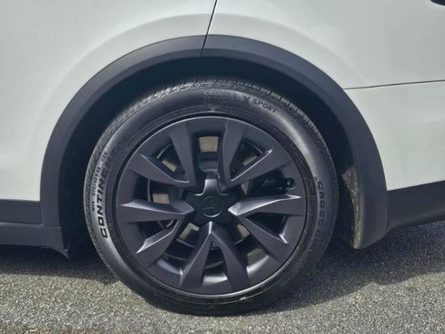 Used 2023 Tesla Model X AWD/4WD image 19