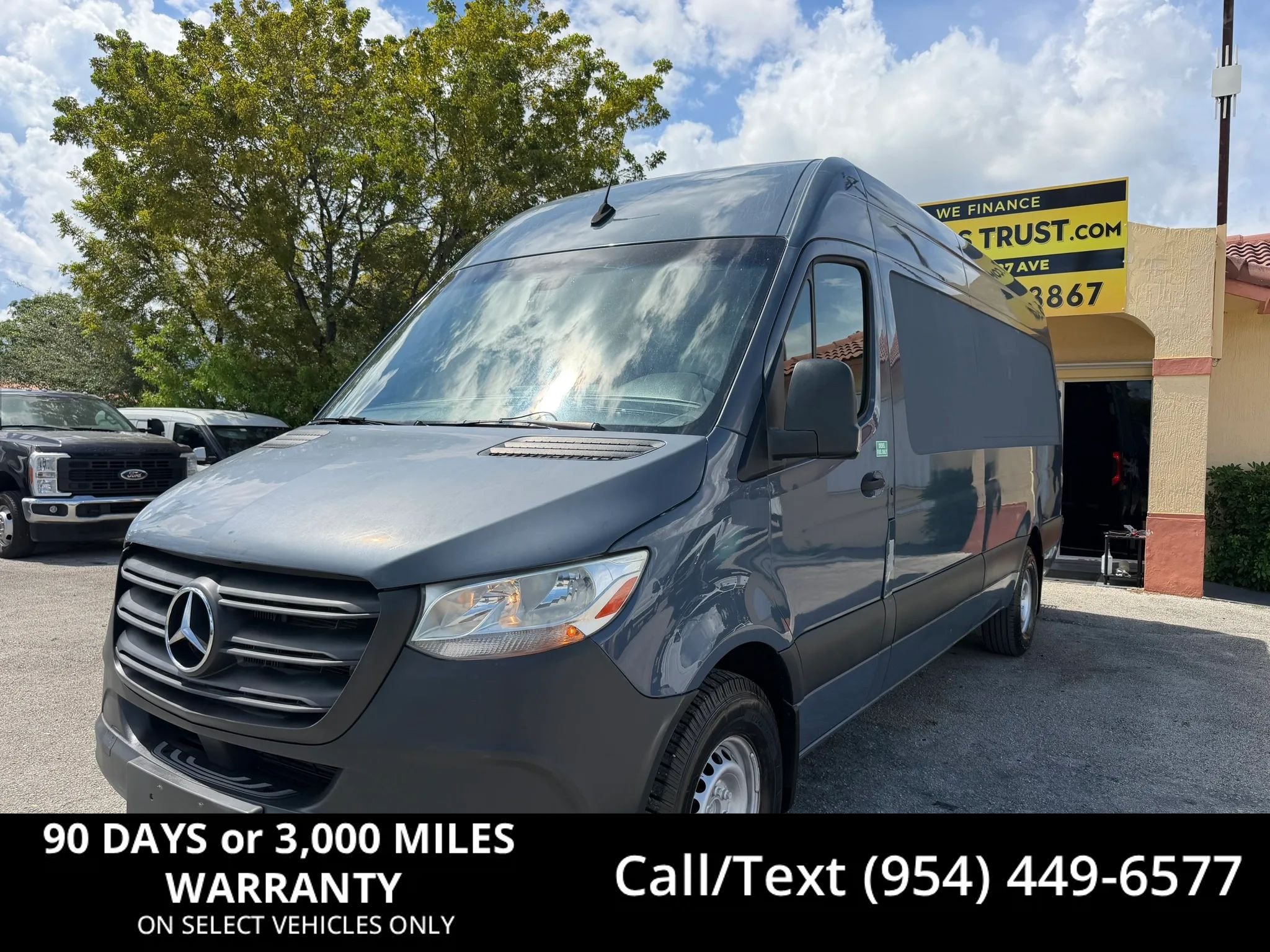 Used 2019 Mercedes-Benz Sprinter 170 image 1