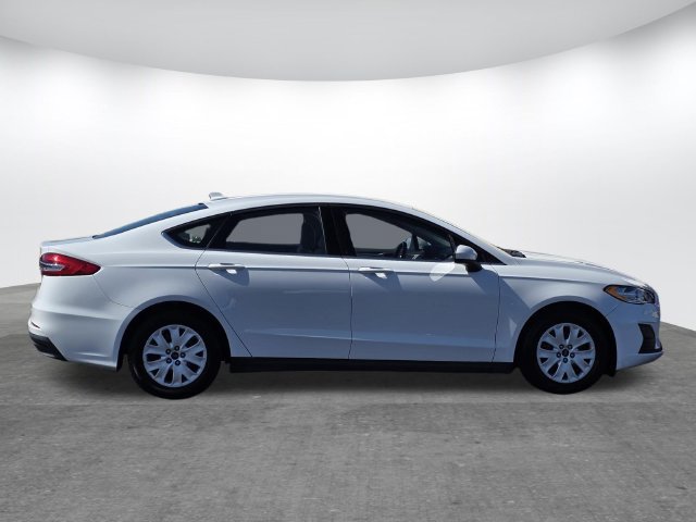 Used 2020 Ford Fusion S FWD image 3