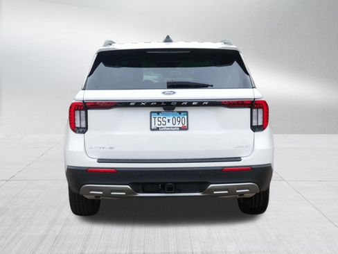 Used 2026 Ford Explorer Active w/ Active Comfort Package AWD/4WD image 6